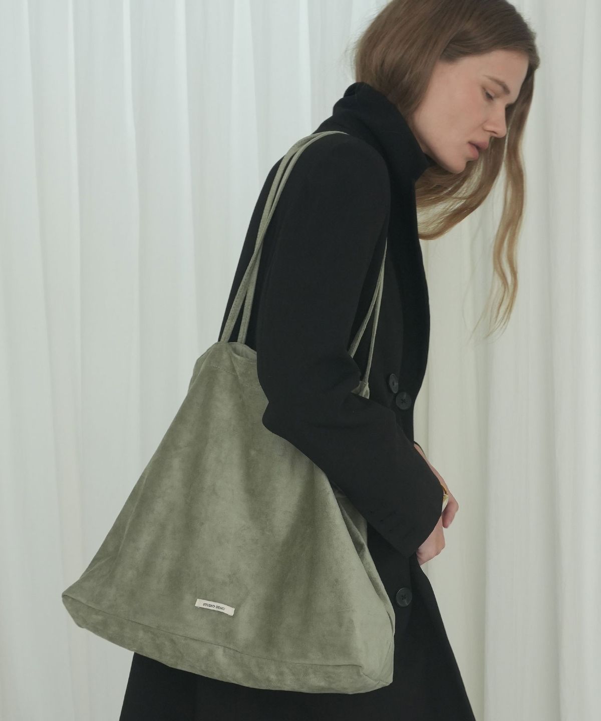 데누(DENU) Rove Bag [Khaki]