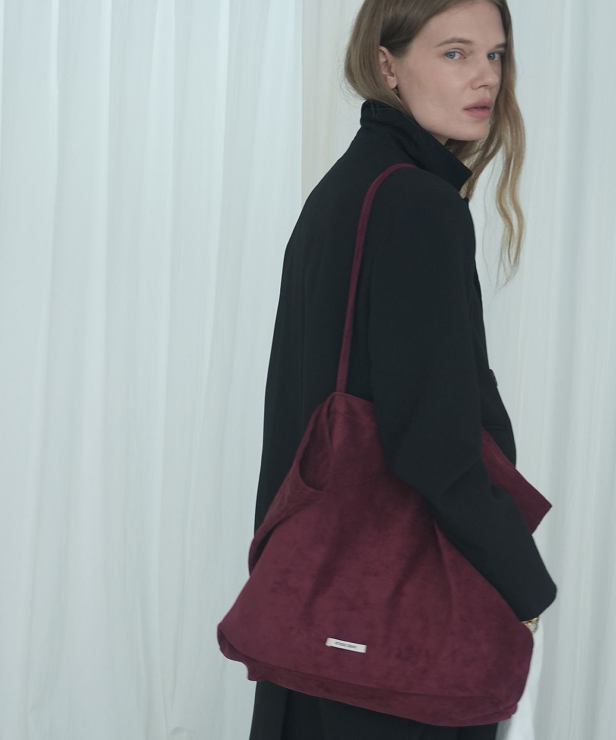 데누(DENU) Rove Bag [Plum]