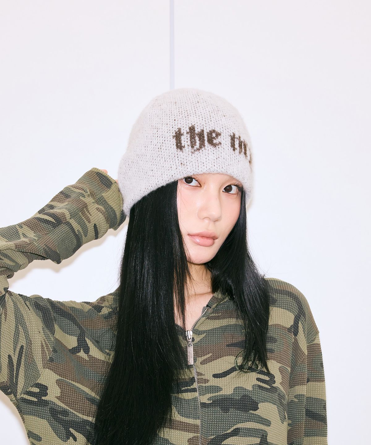 미스테리어스호텔(THE MYSTERIOUS HOTEL) MYSTERIOUS BEANIE [IVORY]
