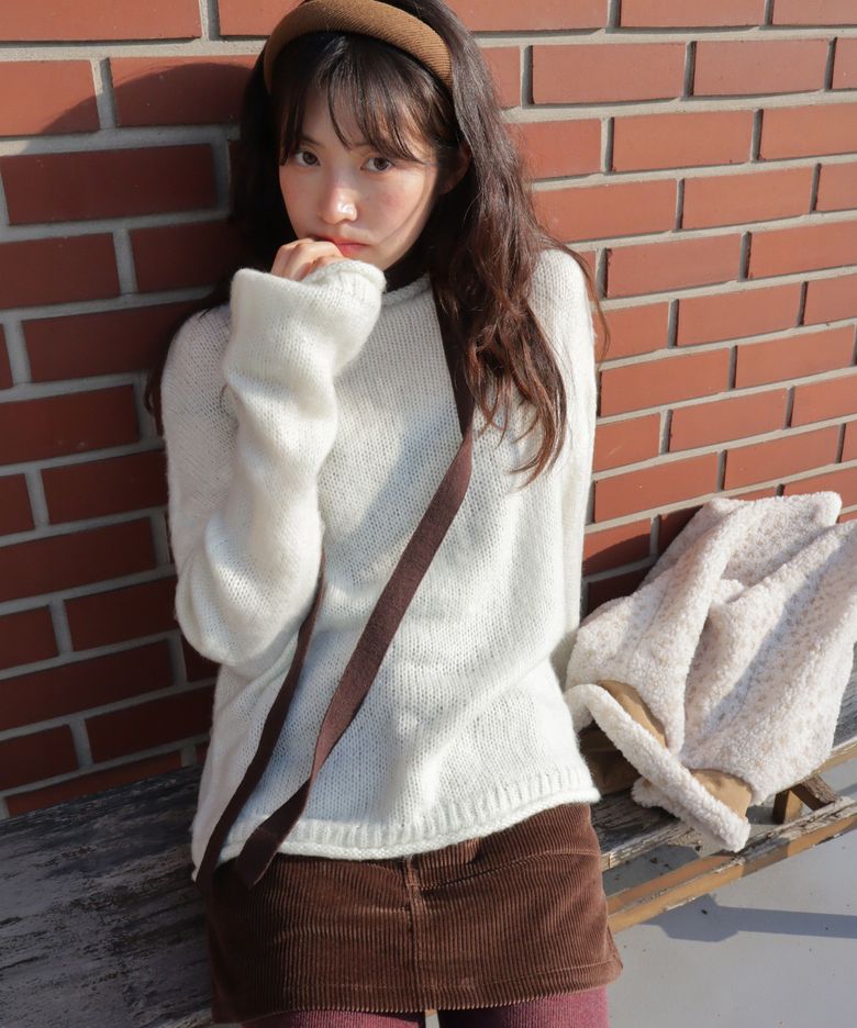CUT OFF BELL SLEEVE KNIT IVORY