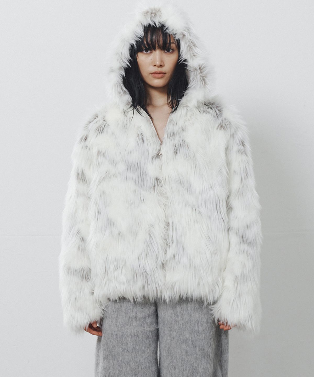 나체(NACHE) REVERSIBLE HOODIE FAUX FUR JACKET NYLON CREAM