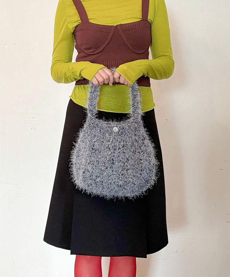 Very Furry Shoulder Bag / 베리퍼리숄더백 - Black