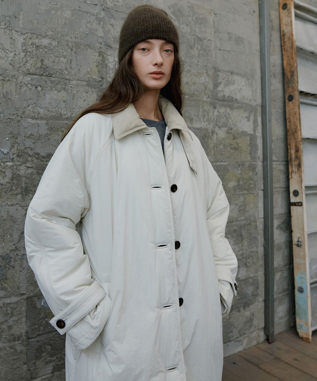 노운베러(KNOWNBETTER) Belted Thinsulate long padded coat [KNFW08CT07]_Cream