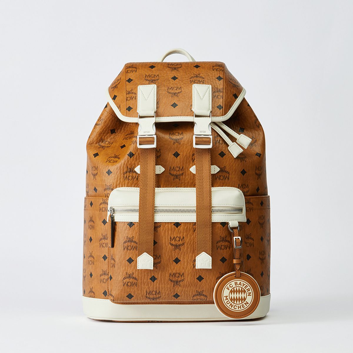 엠씨엠(MCM) adidas x FC Bayern x MCM Brandenburg 백팩 MMKHSBG01CO001
