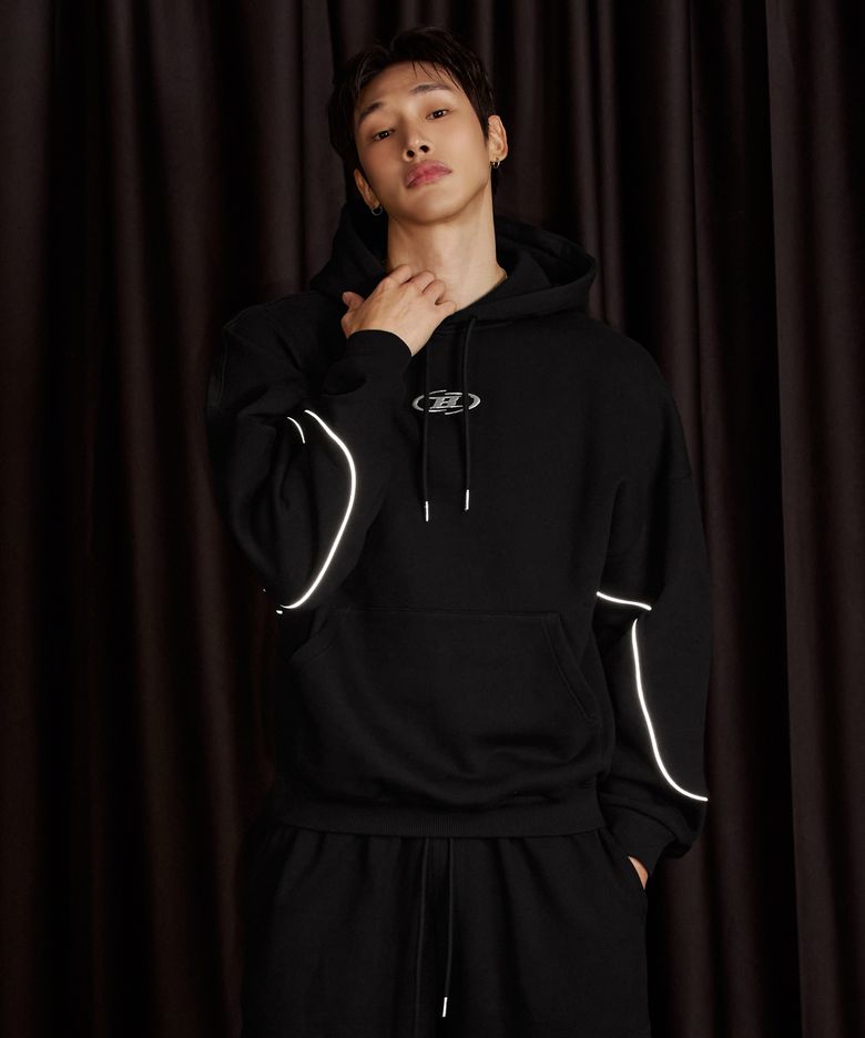 BIG CHROME REFLECTIVE LINE FLEECE HOODIE [BLACK]