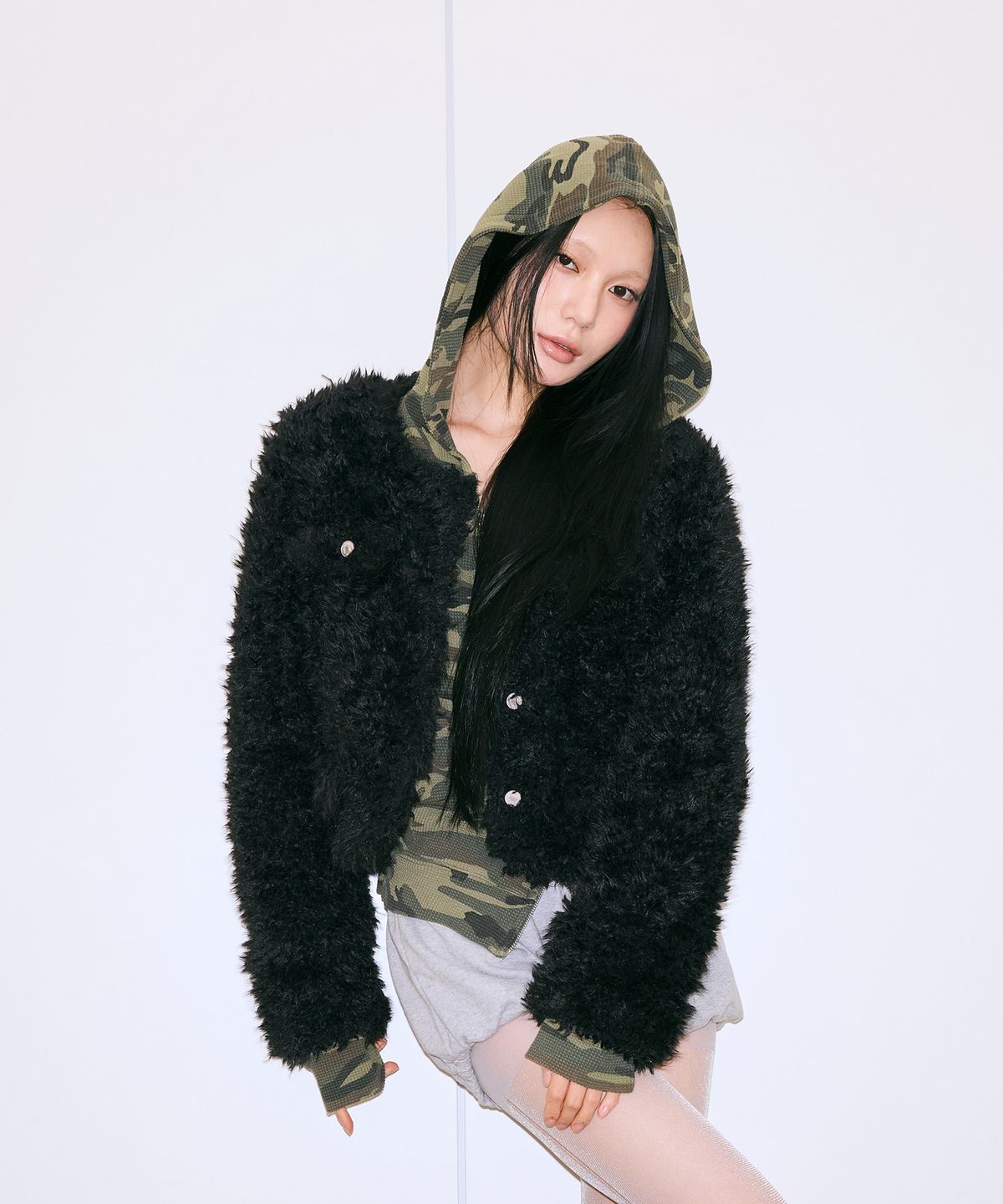 미스테리어스호텔(THE MYSTERIOUS HOTEL) POODLE FUR JACKET [BLACK]