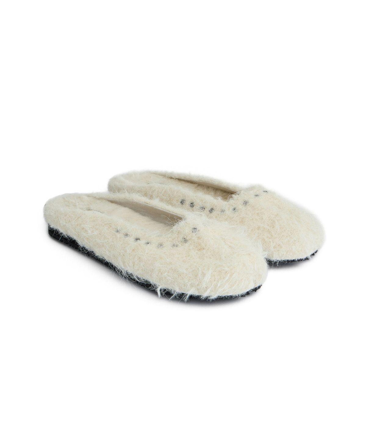 다이닛(DEINET) TABI STUD POINT SLIPPERS IN CREAM