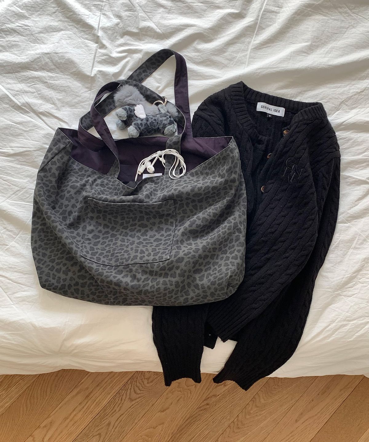 올리베(OLIVET) Suede reversible bag (grey leopard) 리버시블백