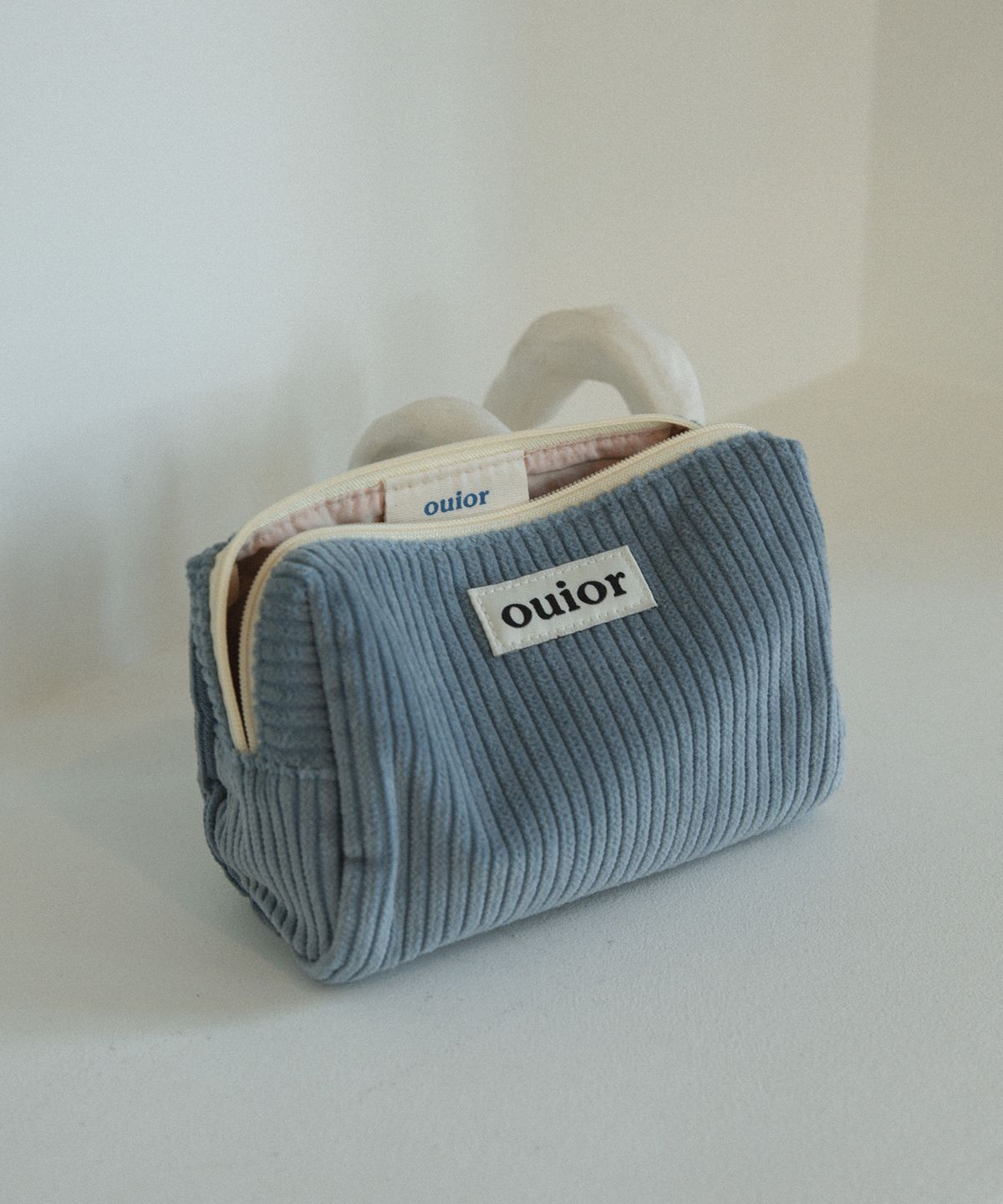 위올(OUIOR) [기프트박스]ouior everyday pouch_corduroy foggy blue