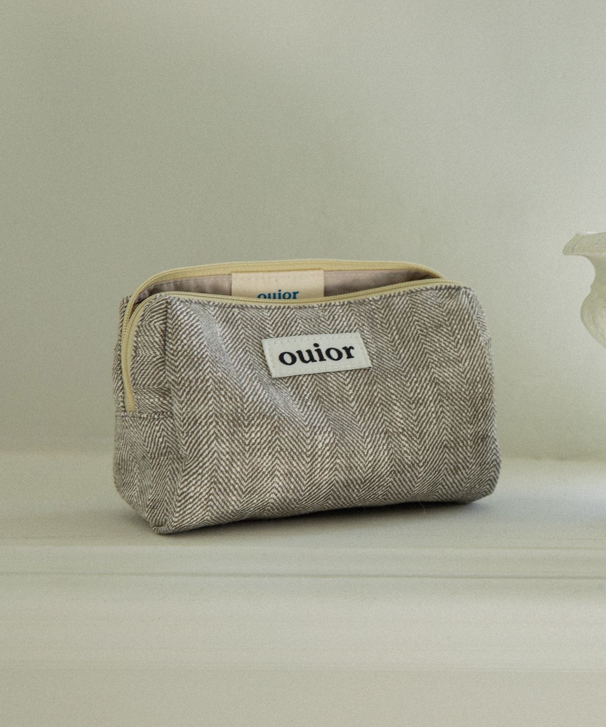 위올(OUIOR) [기프트박스]ouior everyday pouch_herringbone khaki brown