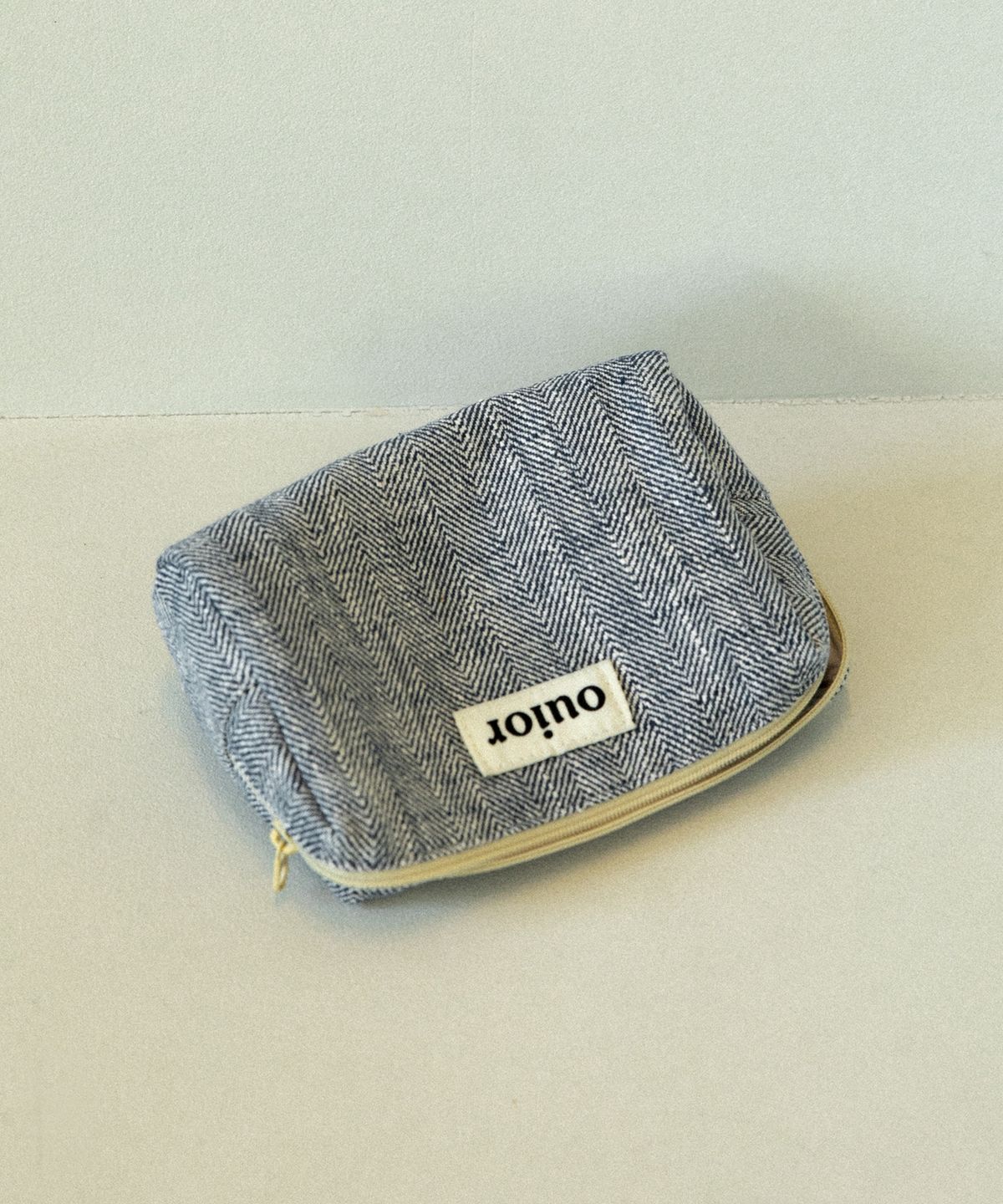 위올(OUIOR) [기프트박스]ouior everyday pouch_herringbone navy
