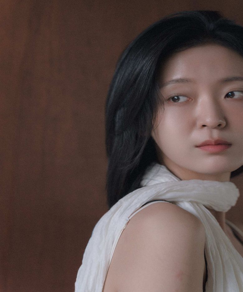 Ivory wrinkle scarf (아이보리 링클 스카프)