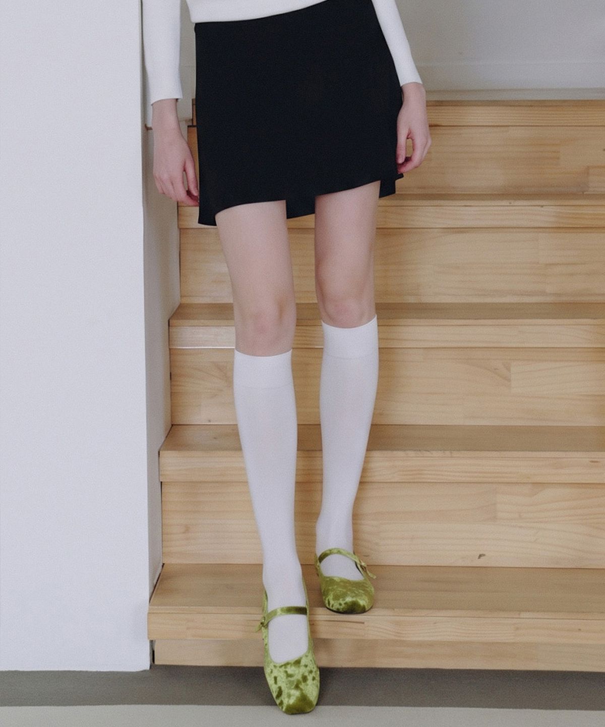 토브(TOEVE) 플레인 니하이 삭스 4colors