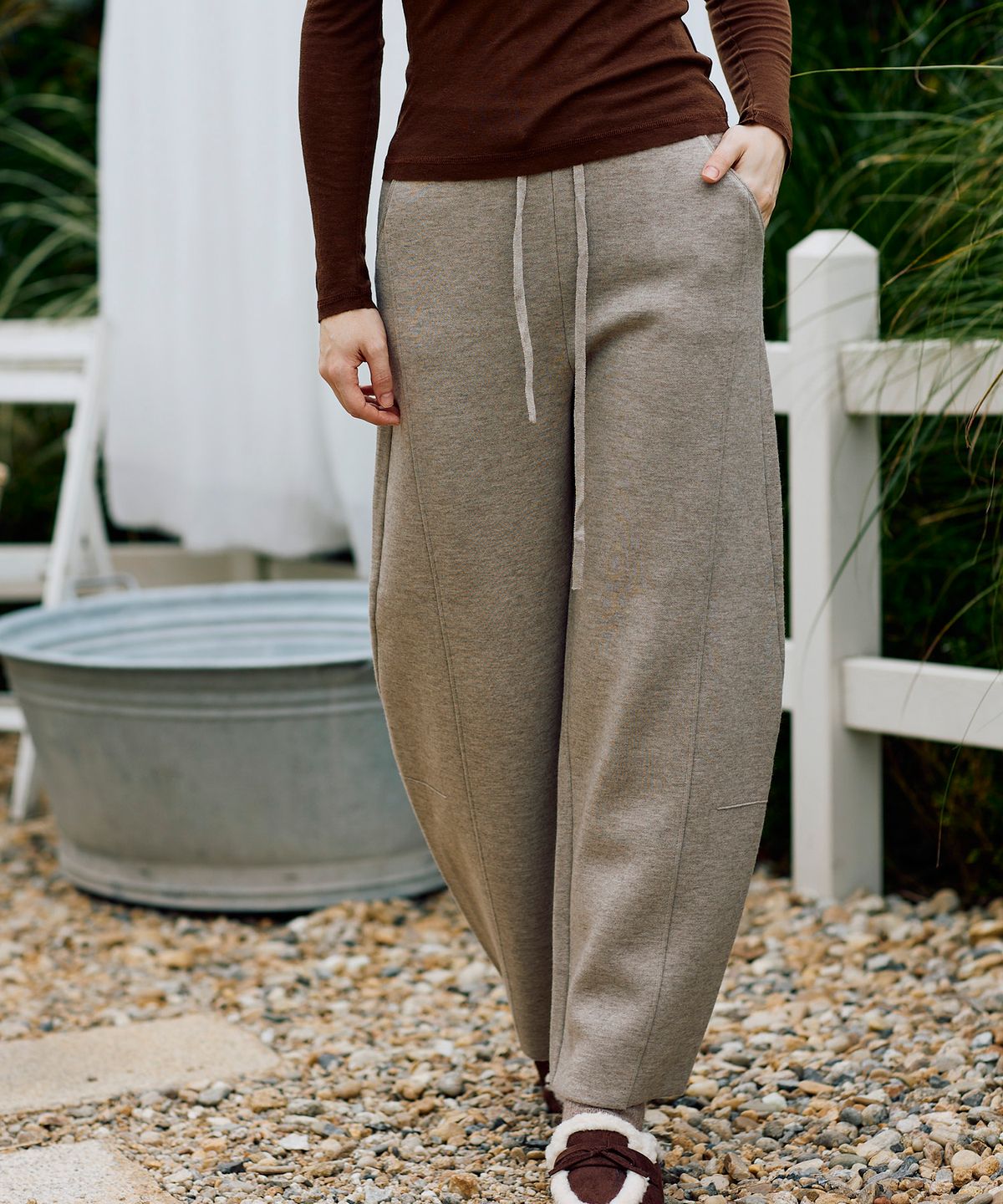 티나블러썸(TINABLOSSOM) VOL BEIGE KNIT PANTS