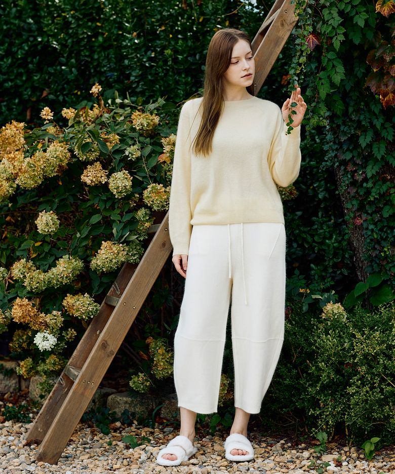 BB IVORY KNIT PANTS