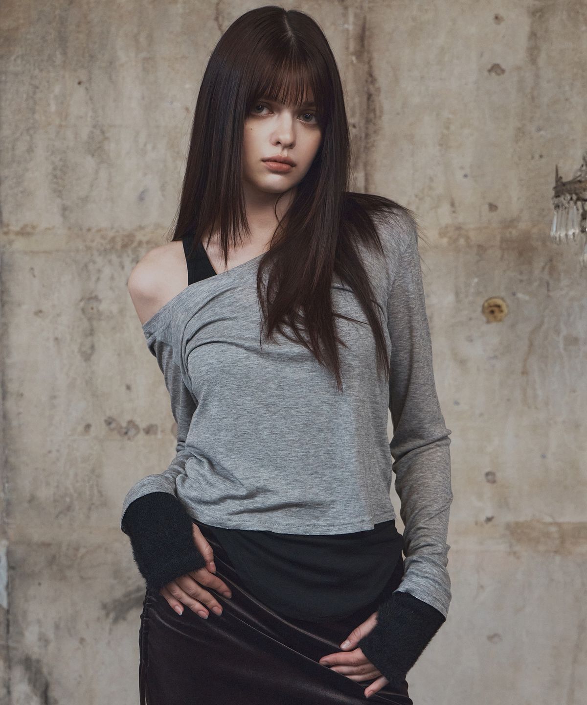 플리즈노팔로우(PLEASENOFOLLOW) Sol Basic Long Sleeve Top (Grey)