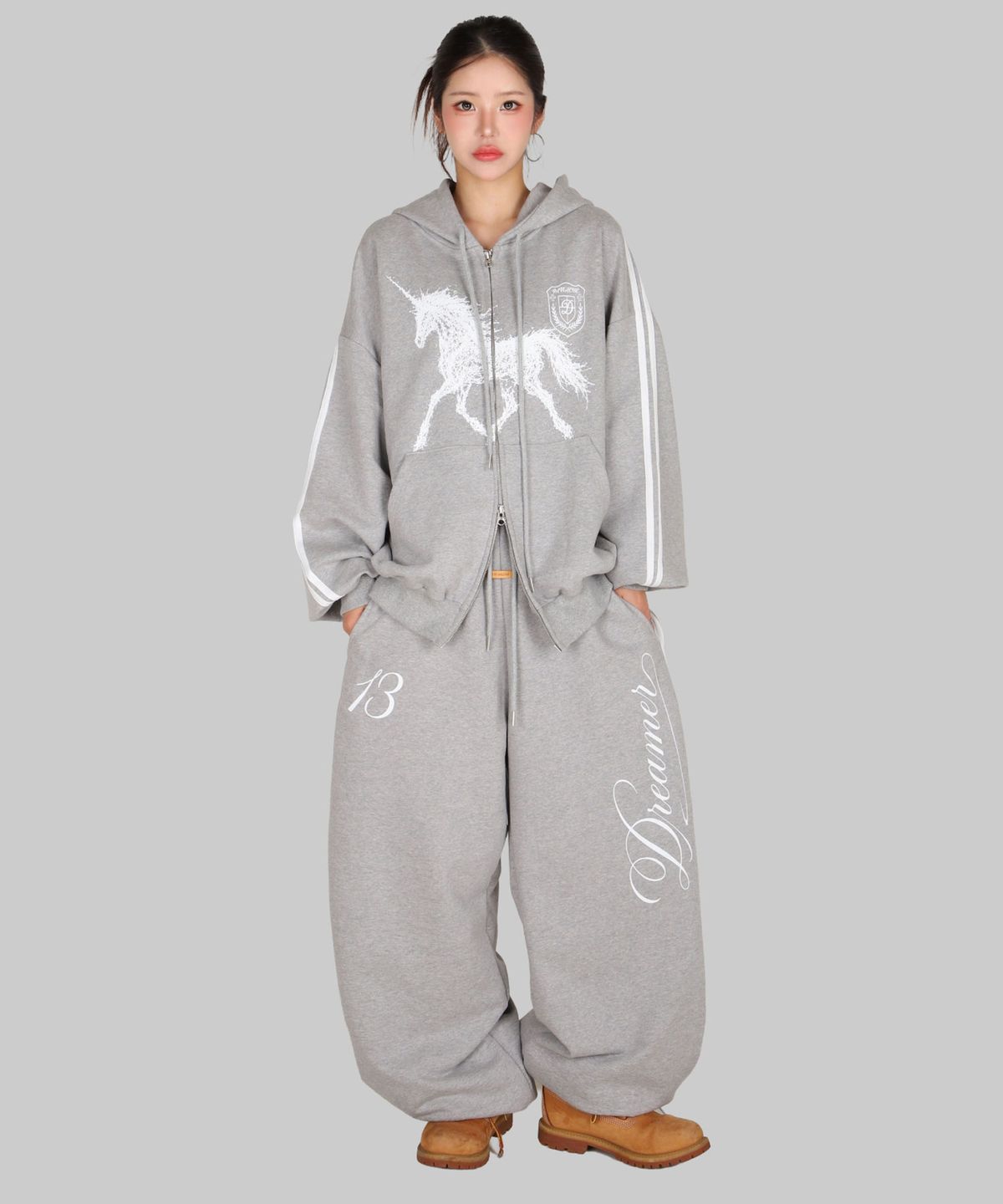 달솜(DALSOM) Horse Track Pants [ grey ]