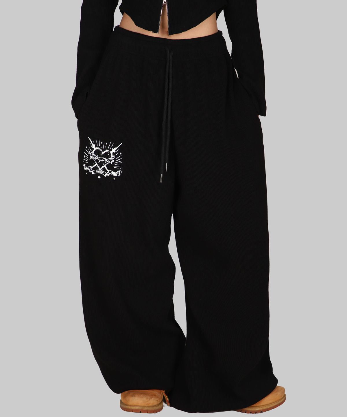 달솜(DALSOM) Ribbed Heart Pants [ bk ]