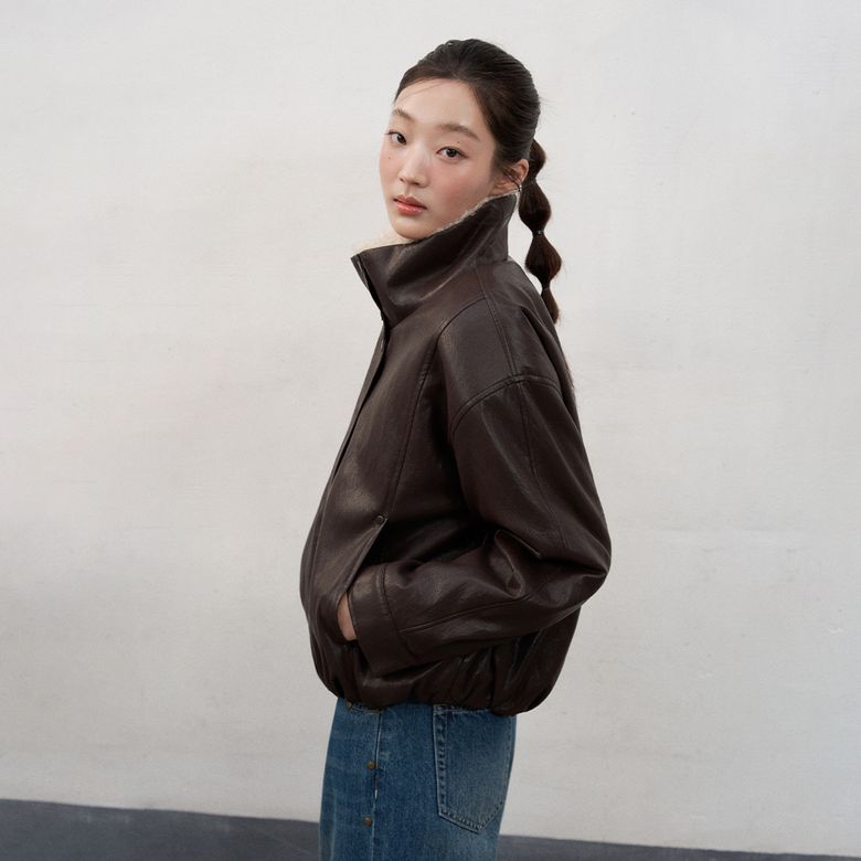 하이넥퍼카라 페이크레더 블루종점퍼 AS4LZA61