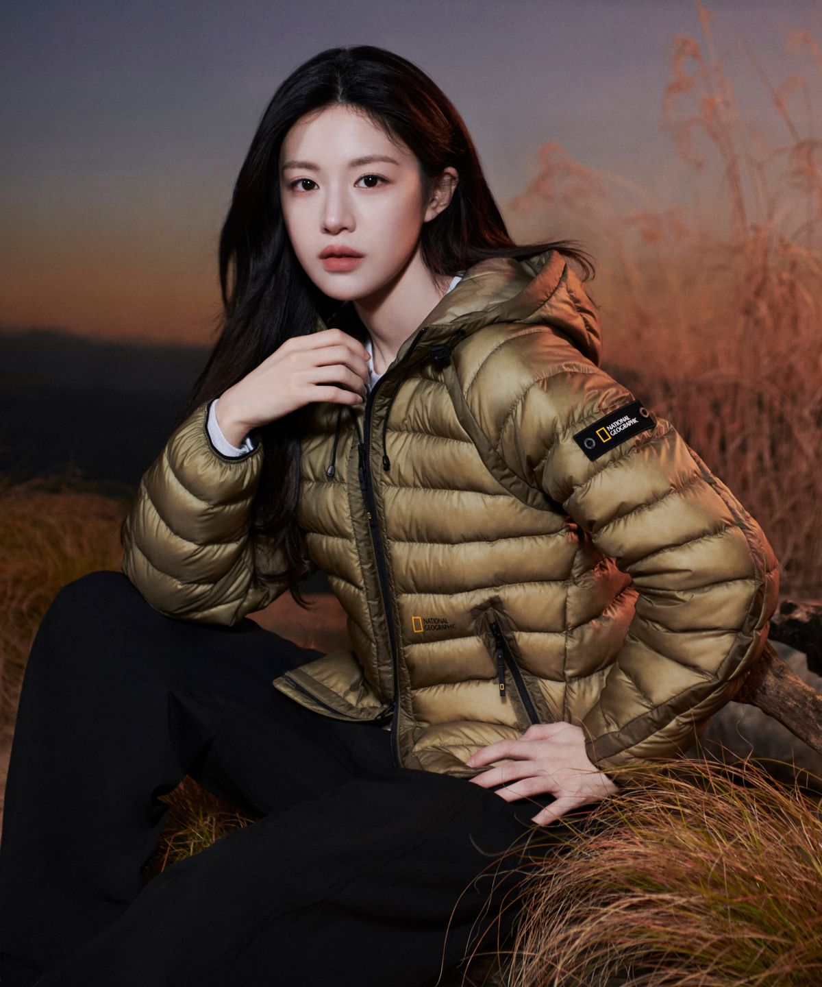 내셔널지오그래픽(NATIONALGEOGRAPHIC) 여성 퓨어이펙트 울트라 라이트 후드 머스코비 950 다운 점퍼 (3color)