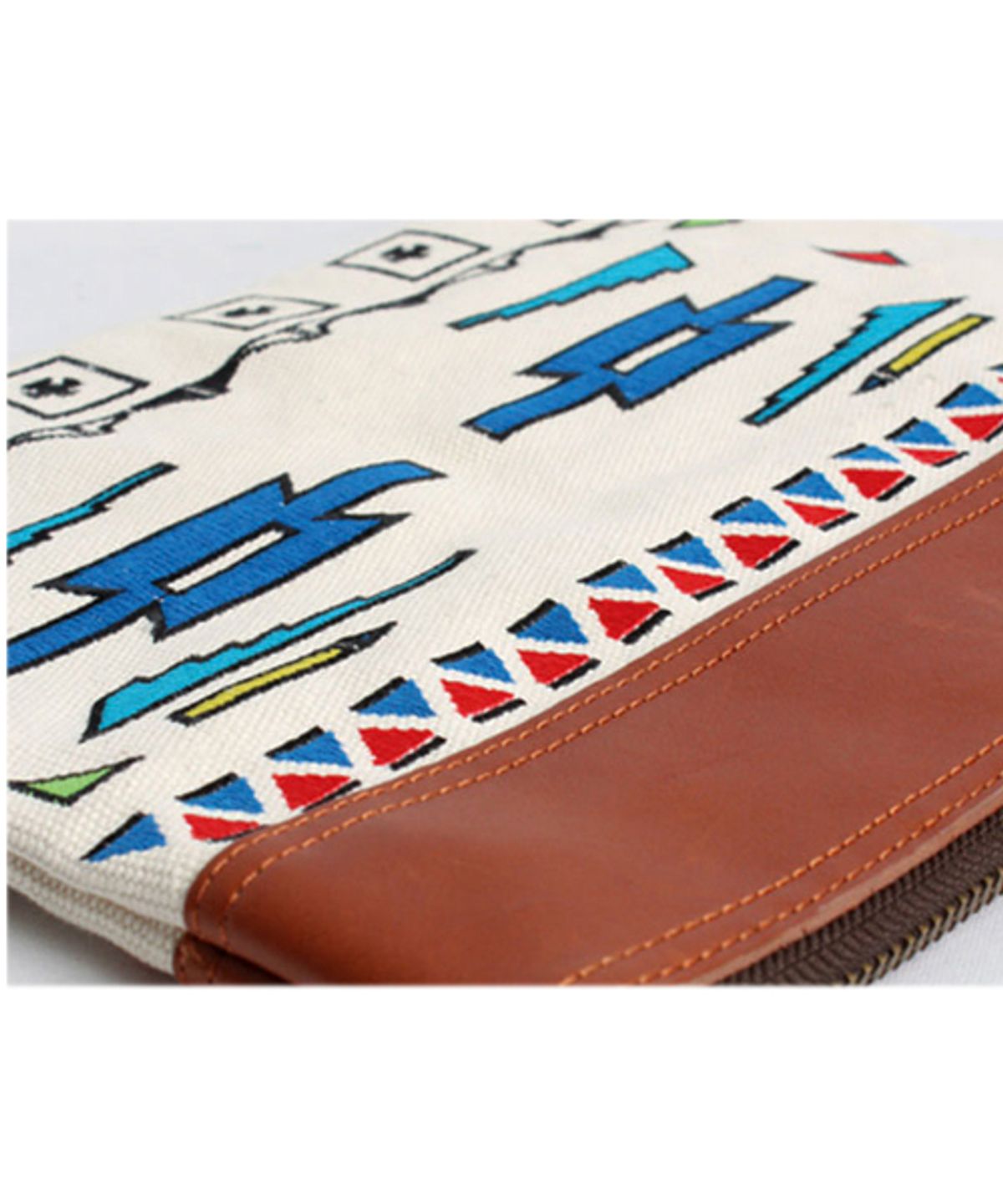 블루이(BLUEY) BLUEY CLUTCH BAG BROWN