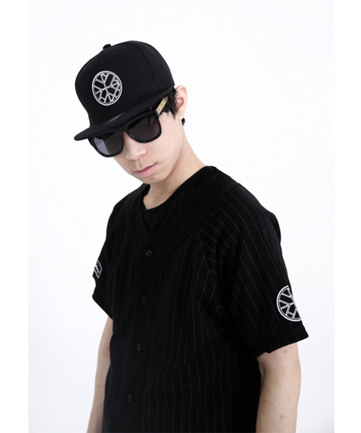 에잇볼륨(EIGHTVOLUME) EV EmblemV1 Snapback (Black)
