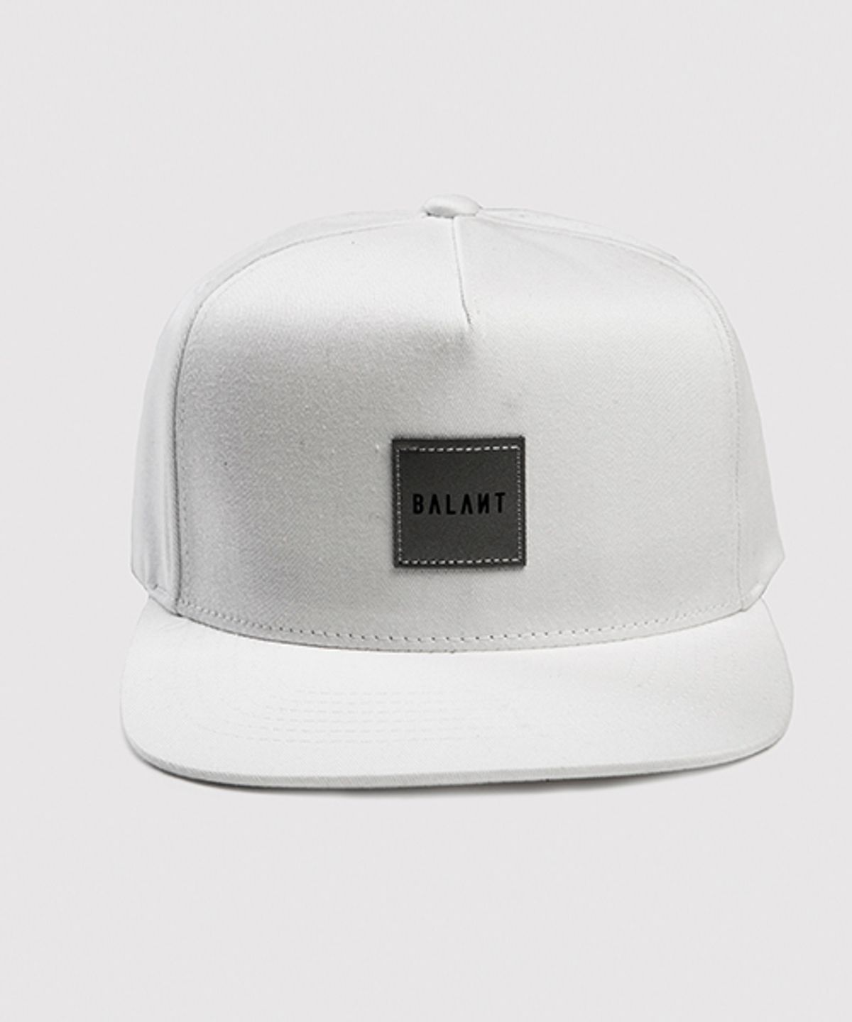 발란트(BALANT) Balant Snapbag - White