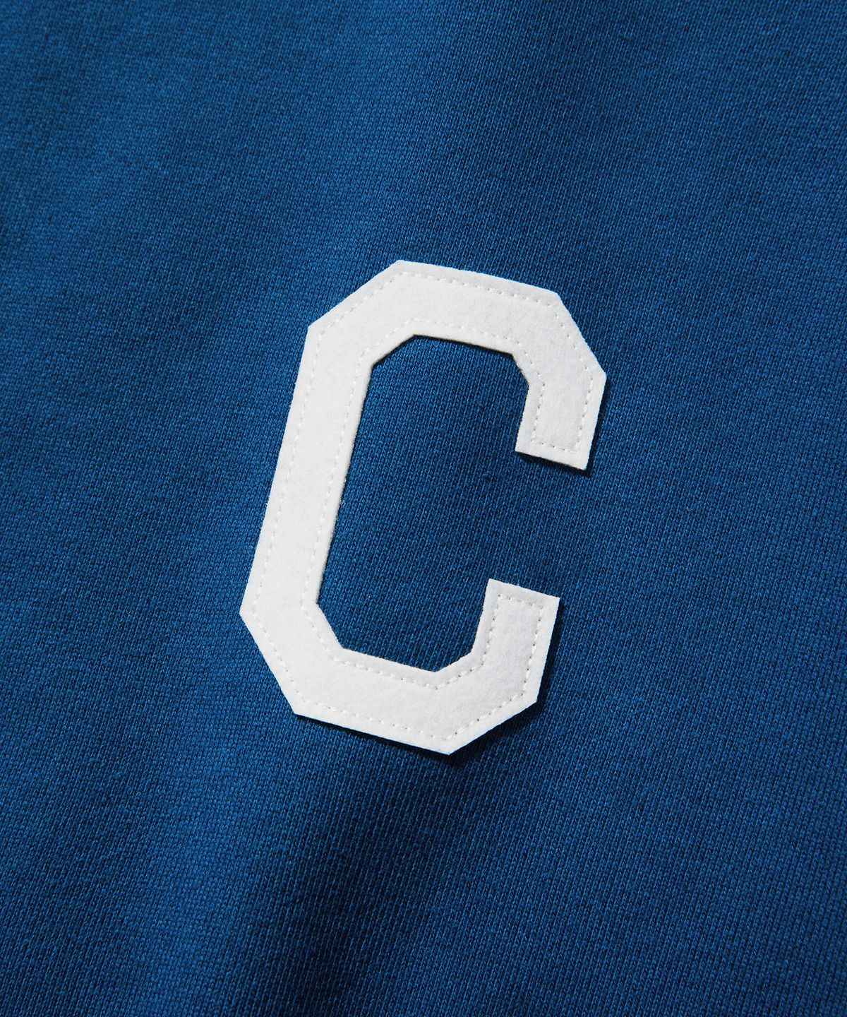 커버낫(COVERNAT) C 로고 후디 다크블루