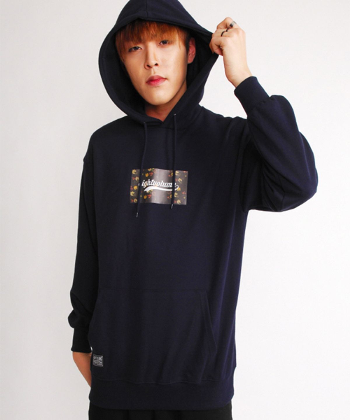 에잇볼륨(EIGHTVOLUME) EV S.Flower Logo Hood (Navy)