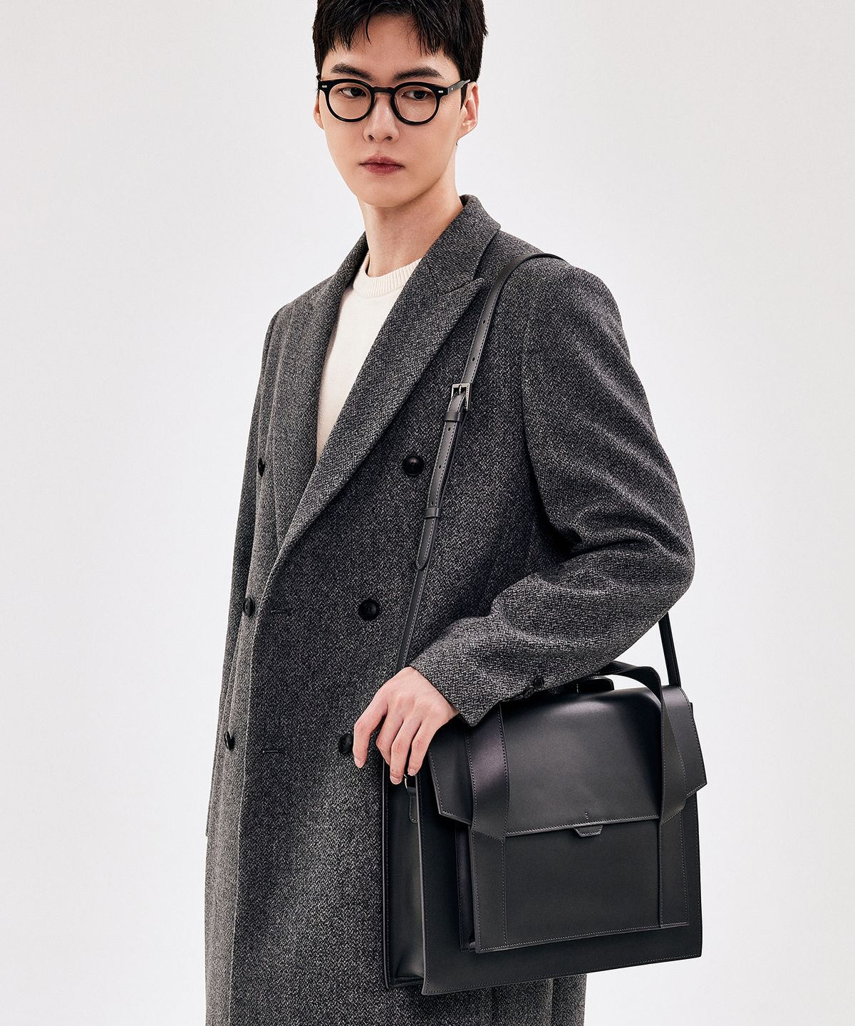 베드포드일레븐스(BEDFORD11TH) 폴리건사첼 CEO백 그레이