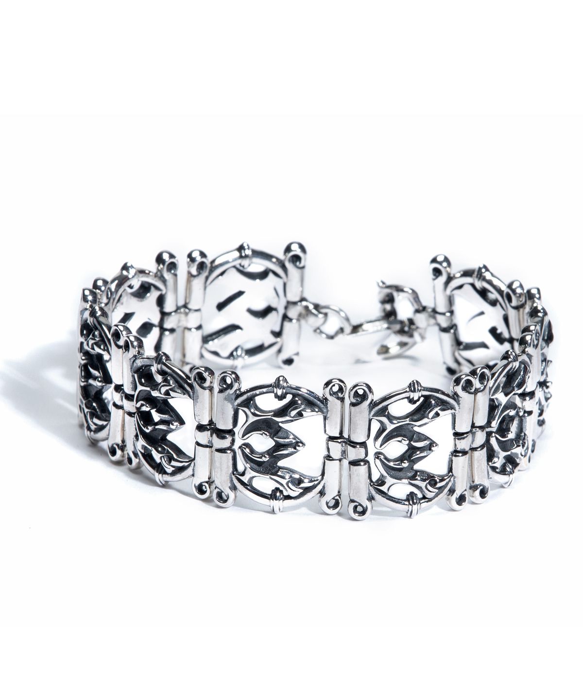 매즈믹(MEZMIC) M Logo Bracelet