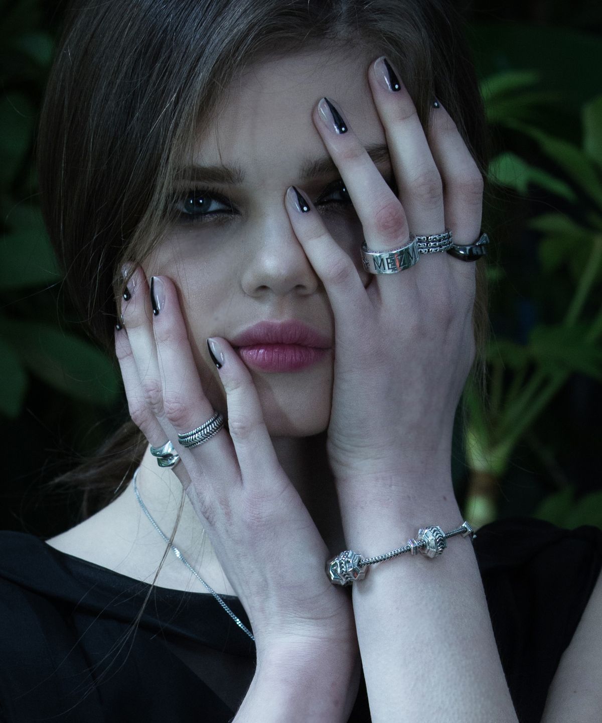 매즈믹(MEZMIC) Wave chain Bracelet