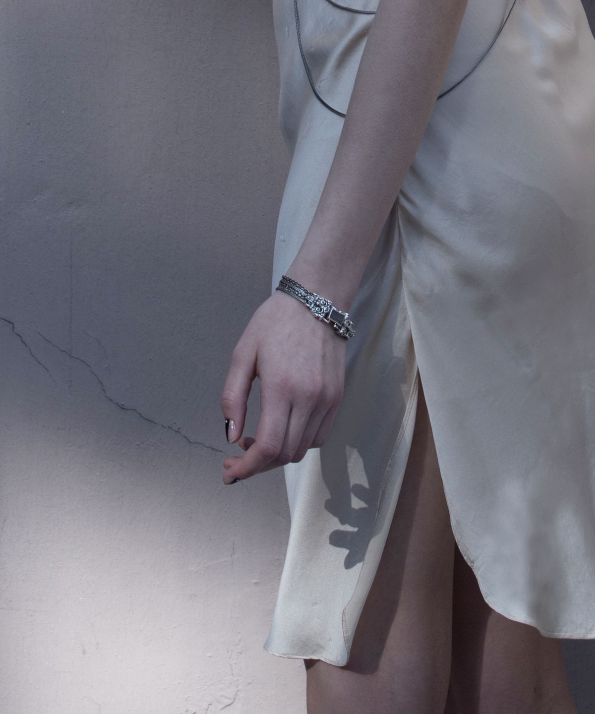 매즈믹(MEZMIC) Totem multi Bracelet