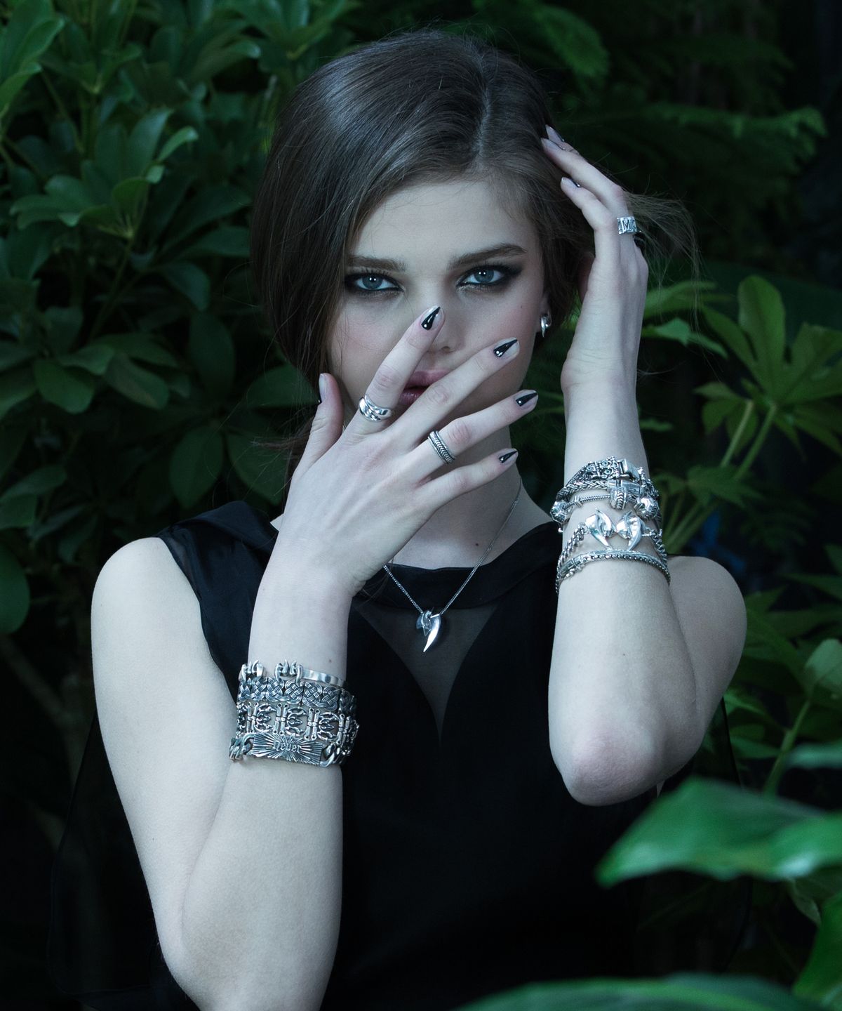 매즈믹(MEZMIC) Teeth chain Bracelet