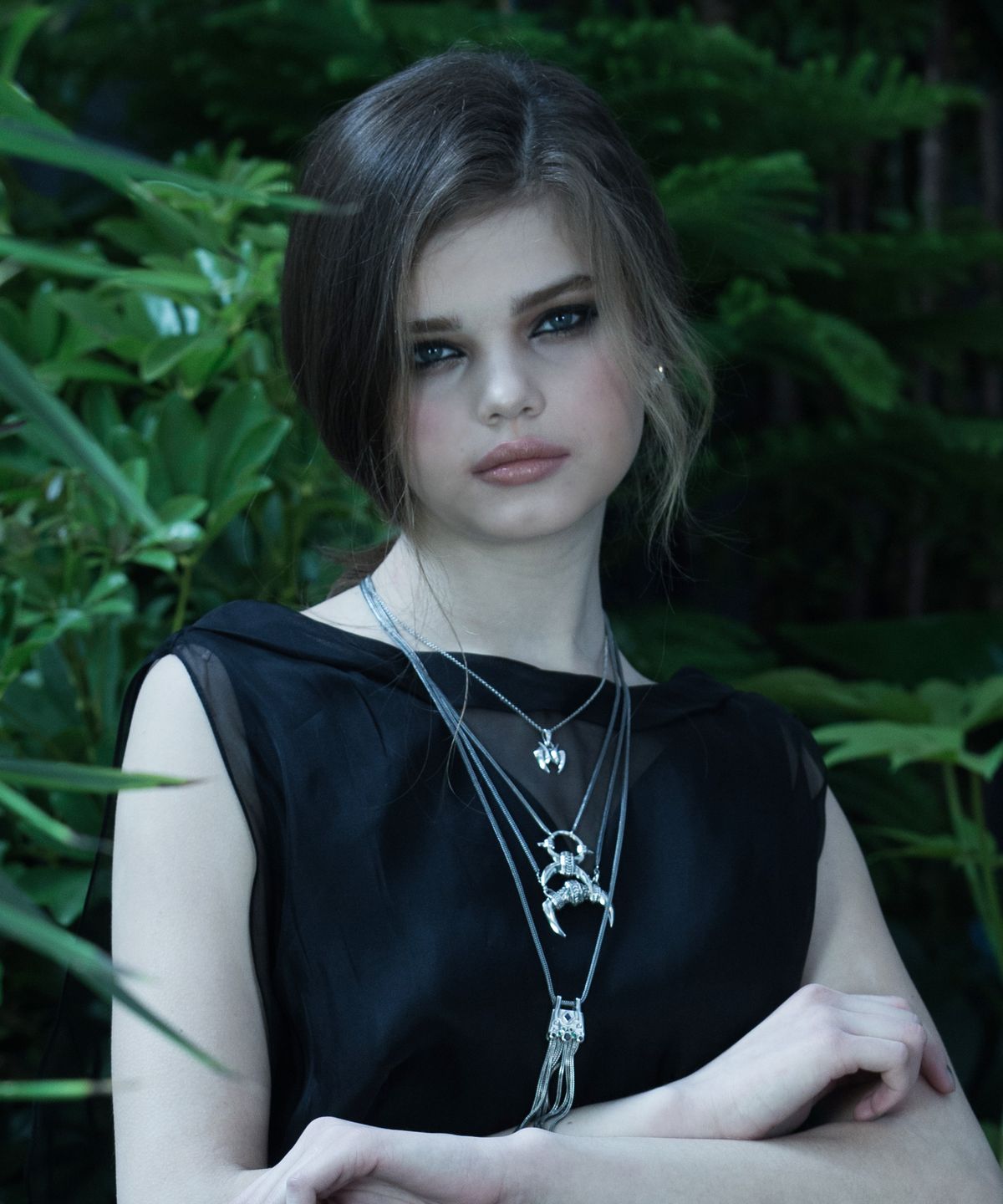 매즈믹(MEZMIC) Double teeth Necklace