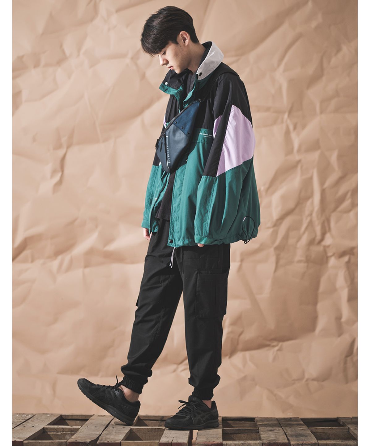 에이지 그레이(AGED GRAY) AI02FRN (Navy) BATSLING 슬링백 네이비