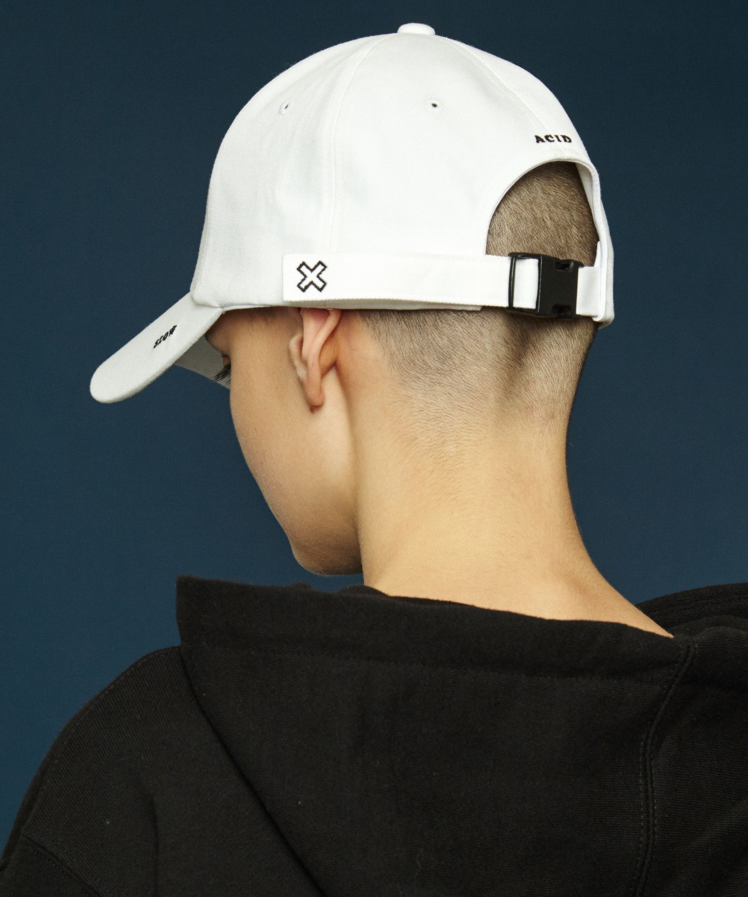 【SLOWACID】X BUCKLE CAP▲TXT着用 MUSINSA公式 | SLOWACID X BUCKLE CAP [WHITE]
