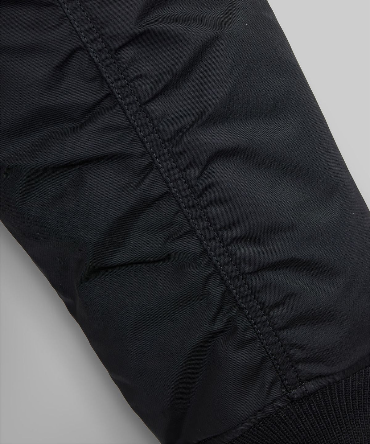알파 인더스트리(ALPHA INDUSTRIES) MA-1 헤리티지 핏 플라이트 재킷 블랙
