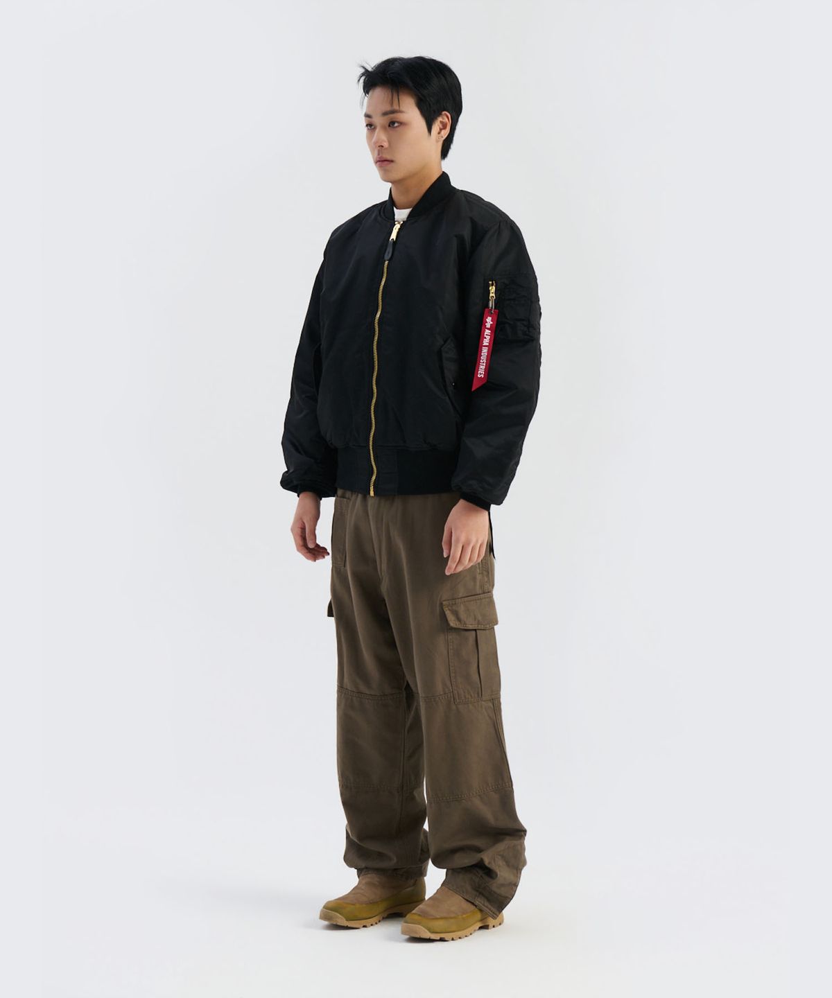 알파 인더스트리(ALPHA INDUSTRIES) MA-1 헤리티지 핏 플라이트 재킷 블랙