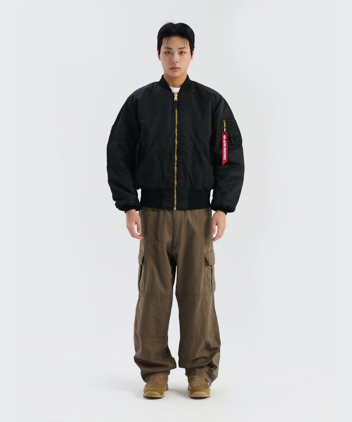알파 인더스트리(ALPHA INDUSTRIES) MA-1 헤리티지 핏 플라이트 재킷 블랙