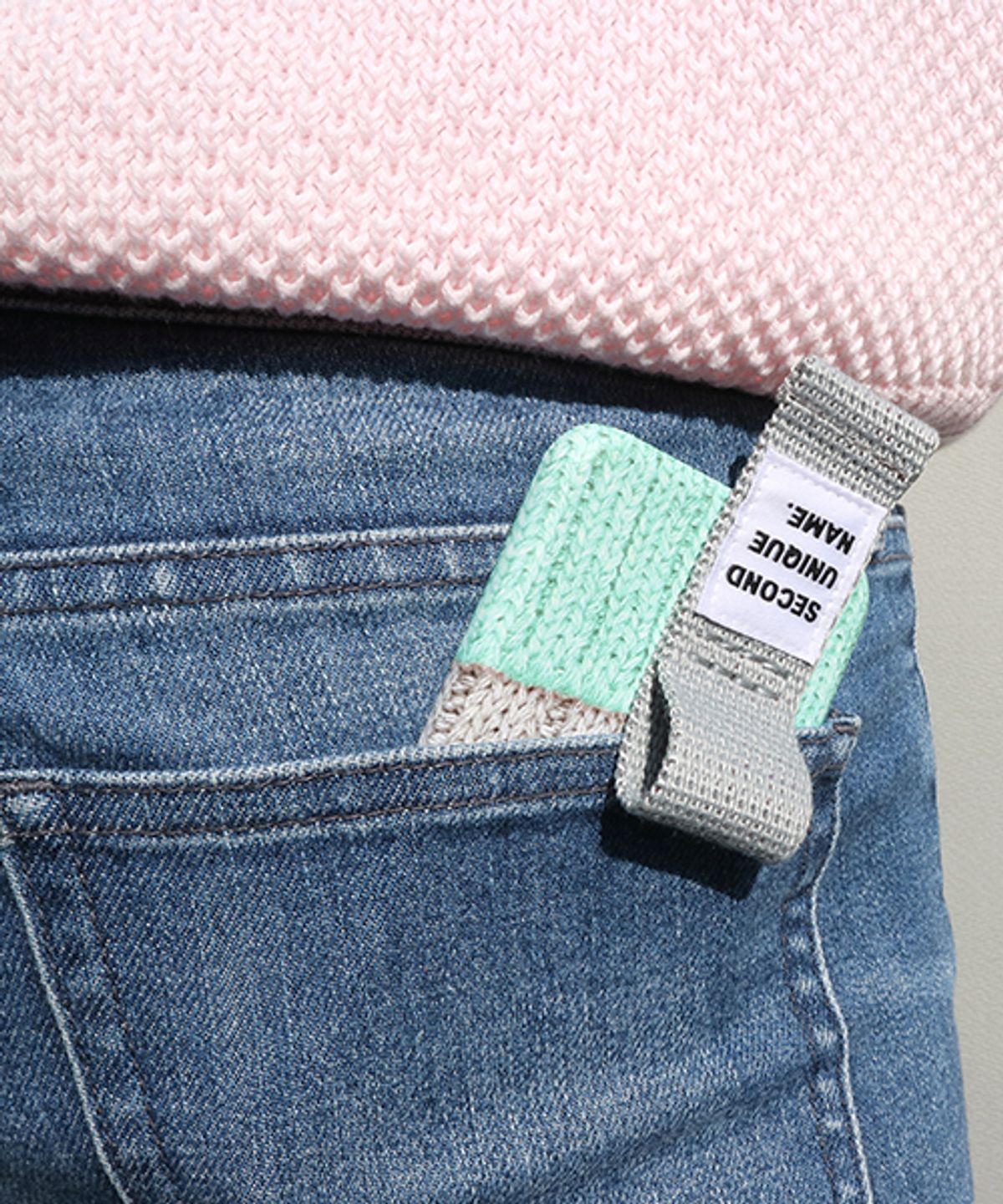 세컨드유니크네임(SECOND UNIQUE NAME) SUN CASE FINGER SWEATER GREY MINT