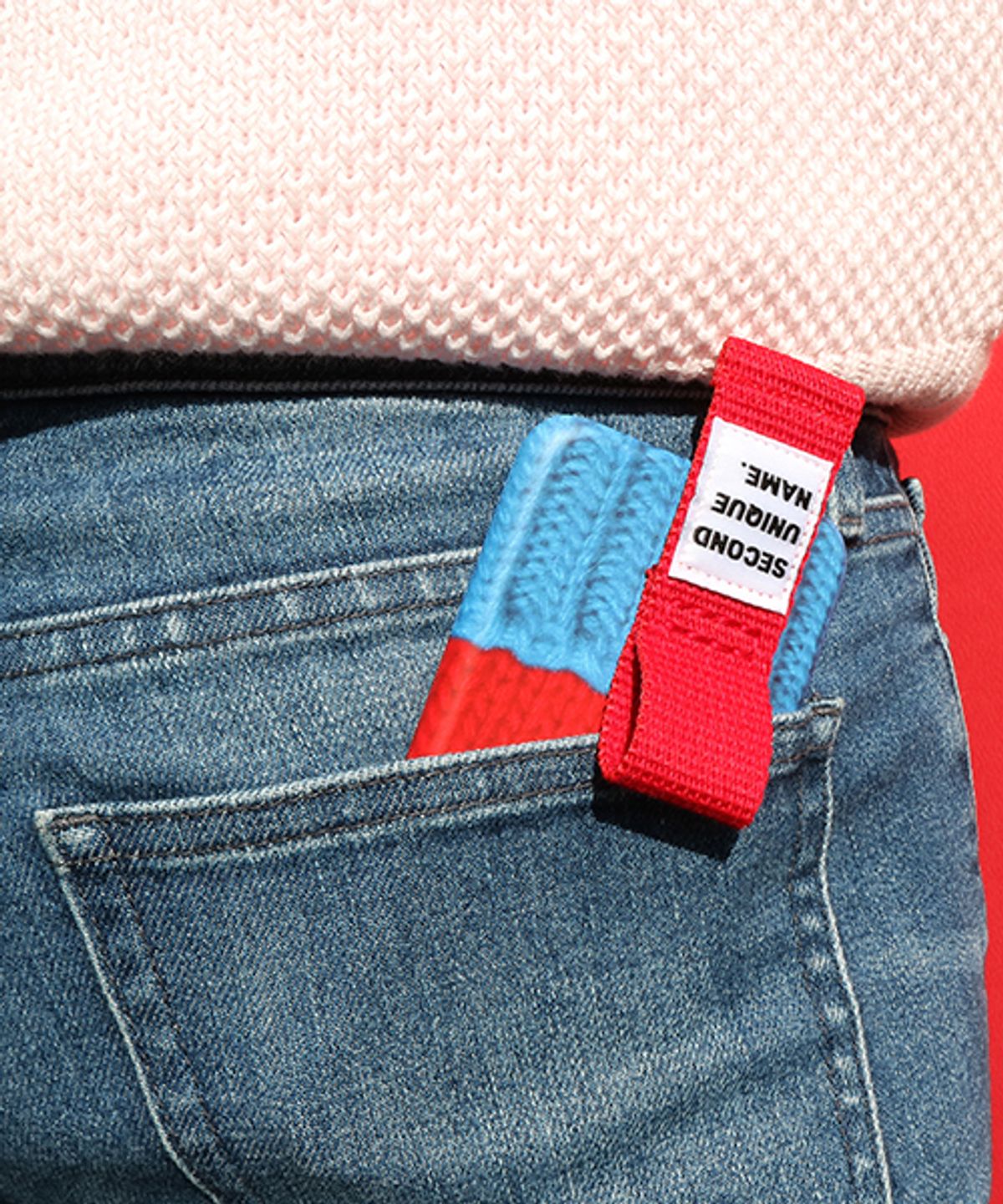 세컨드유니크네임(SECOND UNIQUE NAME) SUN CASE FINGER SWEATER RED BLUE