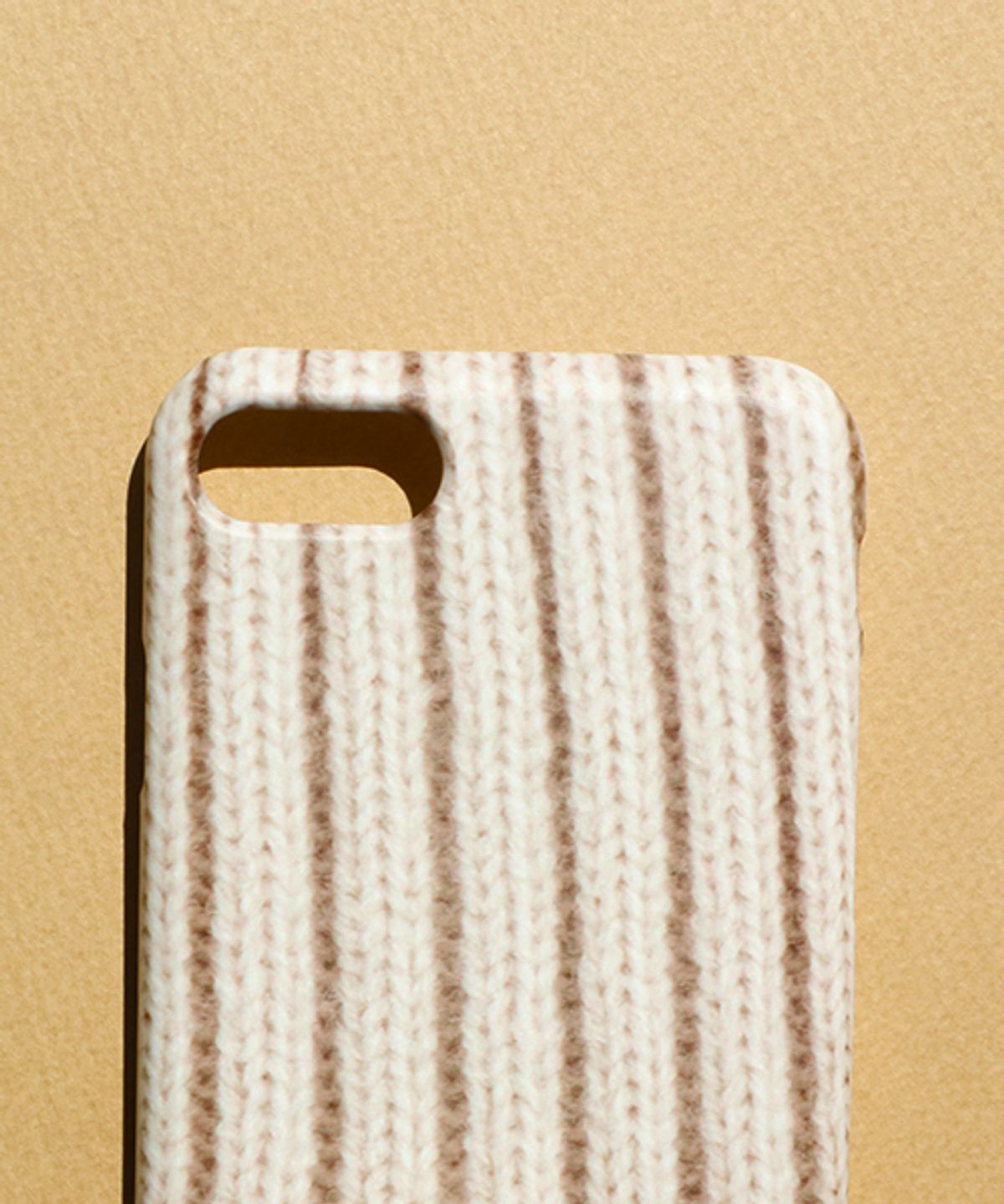 세컨드유니크네임(SECOND UNIQUE NAME) SUN CASE FINGER SWEATER BEIGE OLIVE