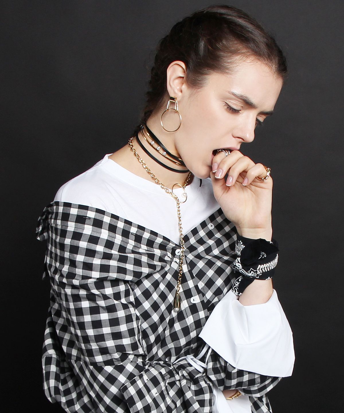 데라룬(DE LA LUNE) 진주 금댕기 골드초커 [DL16FWNC08GDF]