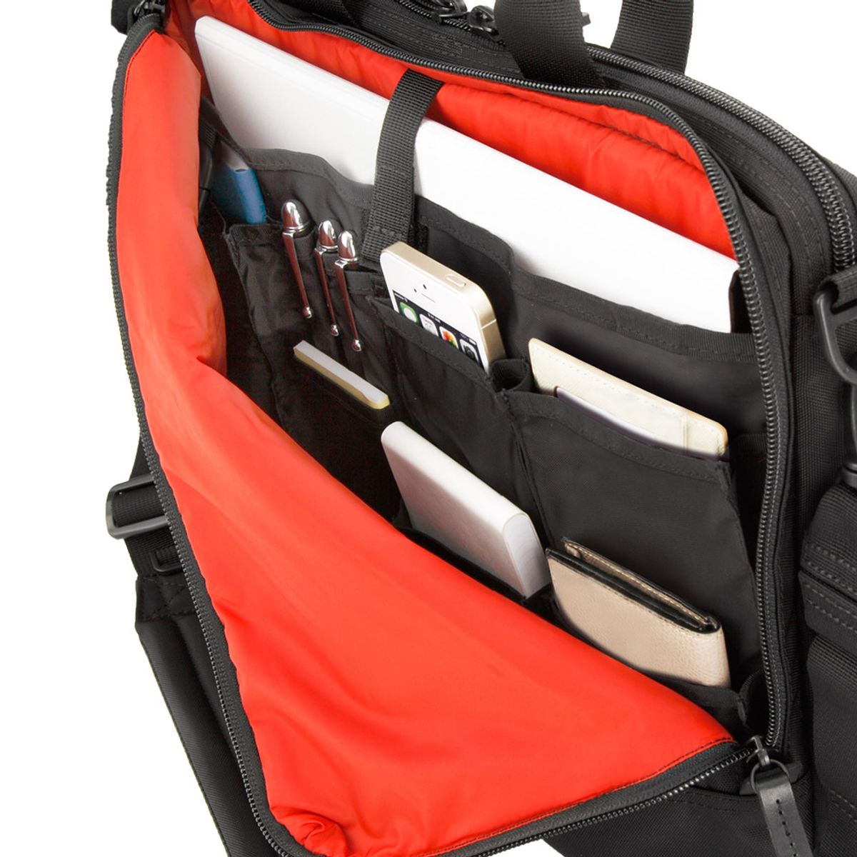 맨하탄페세지(MANHATTANPASSAGE) 7011  Slim  Well-Organized  Briefcase