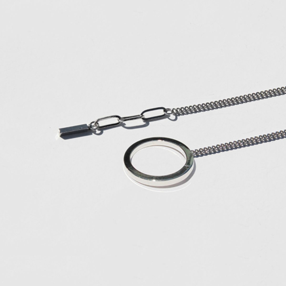 러쉬오프(RUSH OFF) Silver Innocenet Long Chain Necklace 이노센트 롱체인 목걸이