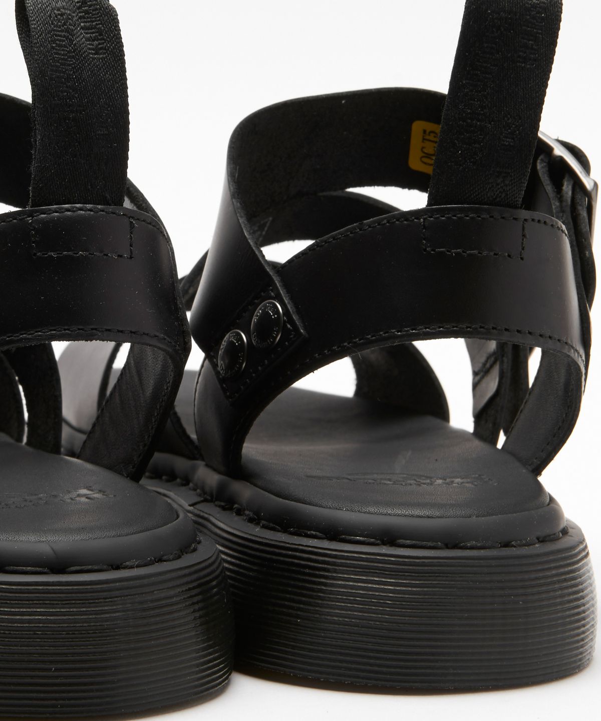 닥터마틴(DR.MARTENS) 그리폰 블랙 샌들 15695001