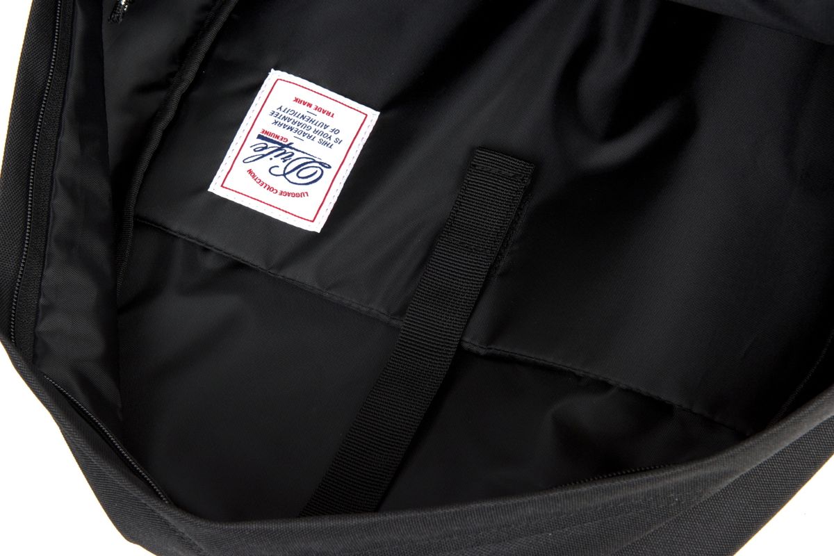 드라이프(DRIFE) UNCOMMON BACKPACK - BLACK
