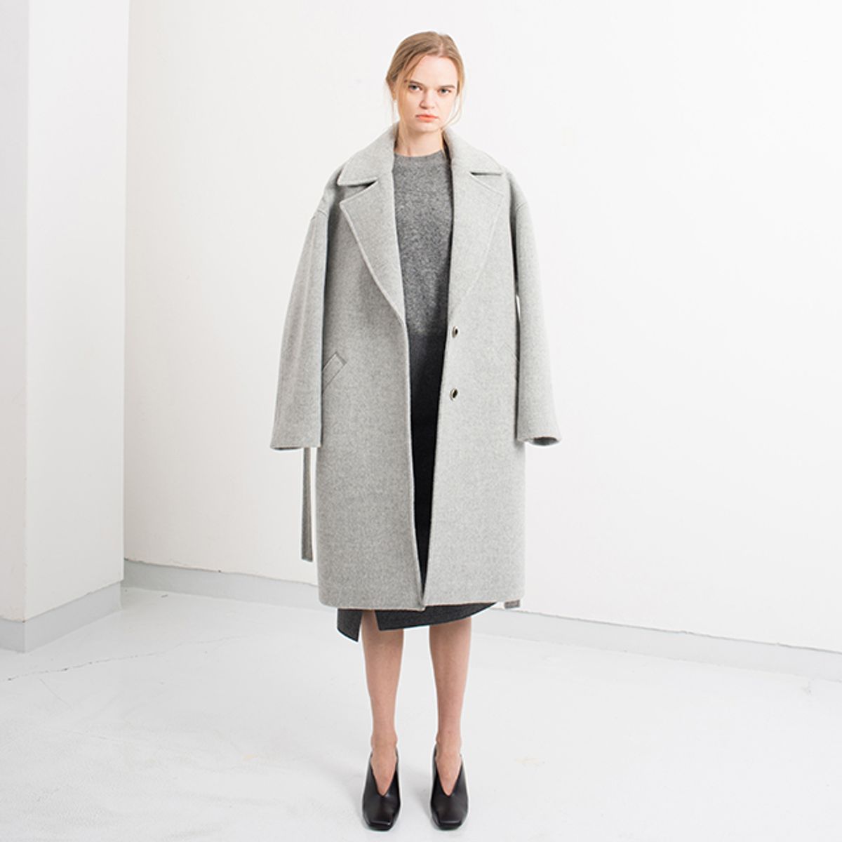 디와이에스(DYS) COMFORTER COAT GREY (BELTED OVERSIZE COAT)... 무신사 디와이에스(DYS)  COMFORTER COAT GREY (BELTED OVERSIZE COAT)... 