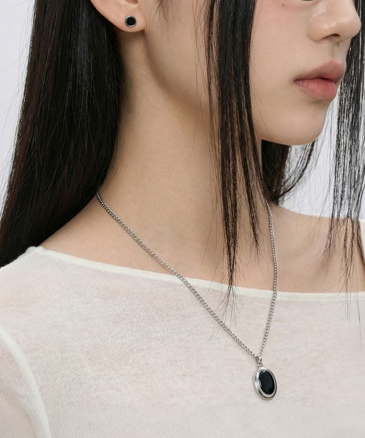 논논(NONENON) OVAL NEC